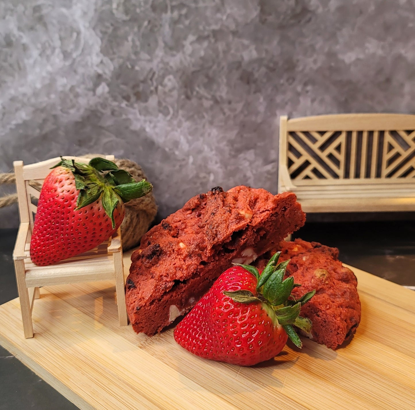 SumSassyAzzzz SkrawBerry