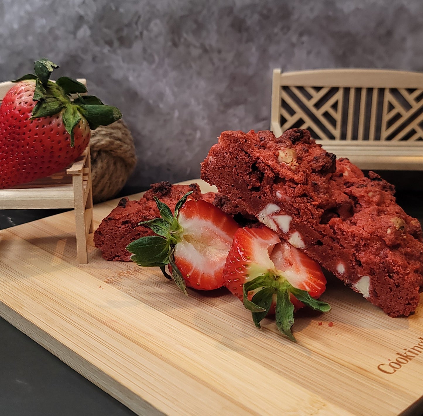 SumSassyAzzzz SkrawBerry